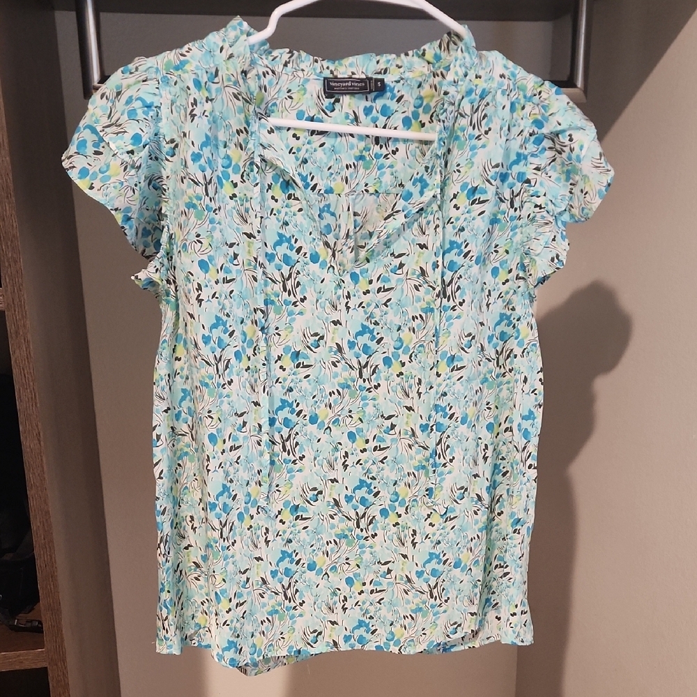Vineyard Vines 100% Silk Floral Top - Picture 6 of 8